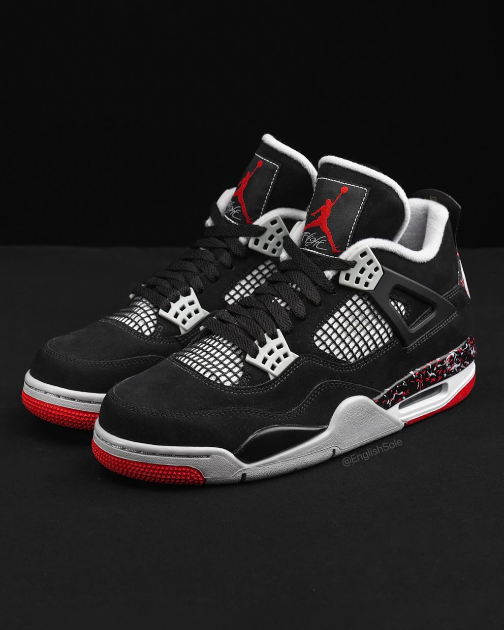 Drake,Air Jordan 4 时隔多年!超稀有 Drake x AJ4 再次亮相! Drake,Air Jordan 4 时隔多年!超稀有 Drake x AJ4 再次亮相!