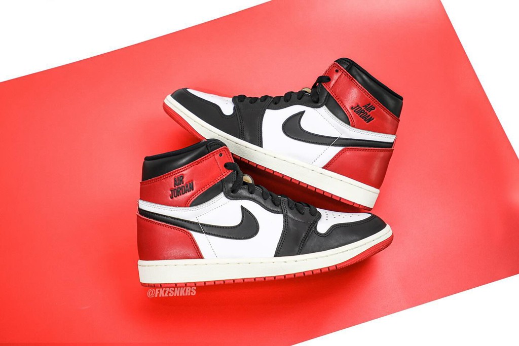 Air Jordan 1 High OG,Black Toe 完整实物曝光!今年「黑脚趾 AJ1」就长这样! Air Jordan 1 High OG,Black Toe 完整实物曝光!今年「黑脚趾 AJ1」就长这样!