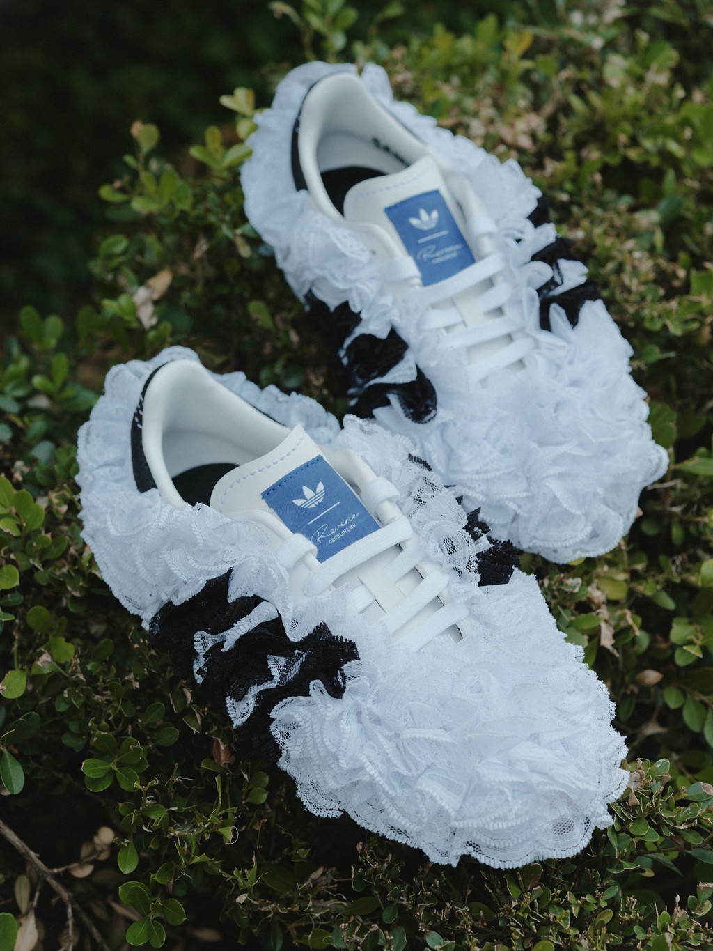 Caroline Hu,adidas Originals,S 冠希、马思纯上脚的「三叶草联名」又出新品!质感真不错! Caroline Hu,adidas Originals,S 冠希、马思纯上脚的「三叶草联名」又出新品!质感真不错!
