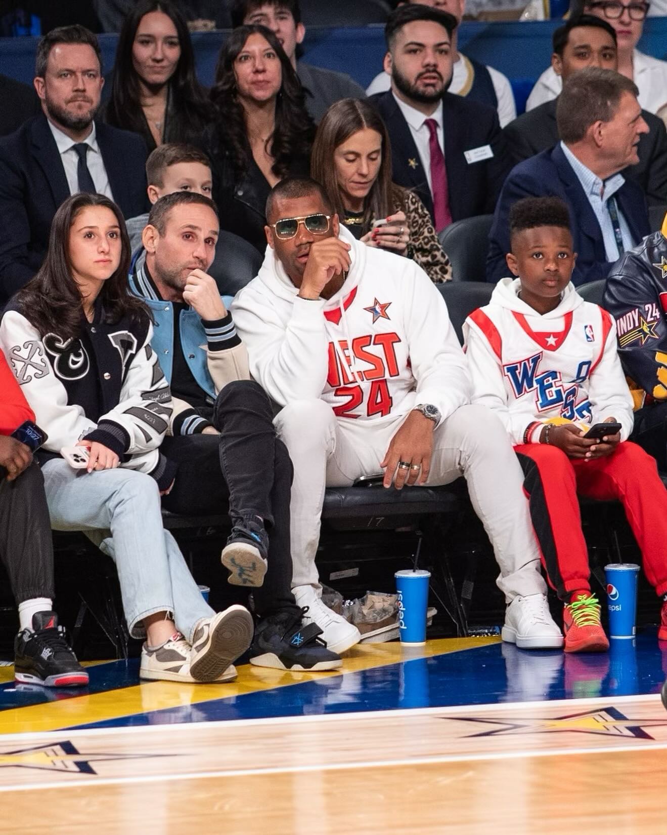 Travis Scott,Jordan Jumpman Ja 这双「TS 新倒钩」有消息了!最先上脚的竟是他… Travis Scott,Jordan Jumpman Ja 这双「TS 新倒钩」有消息了!最先上脚的竟是他…