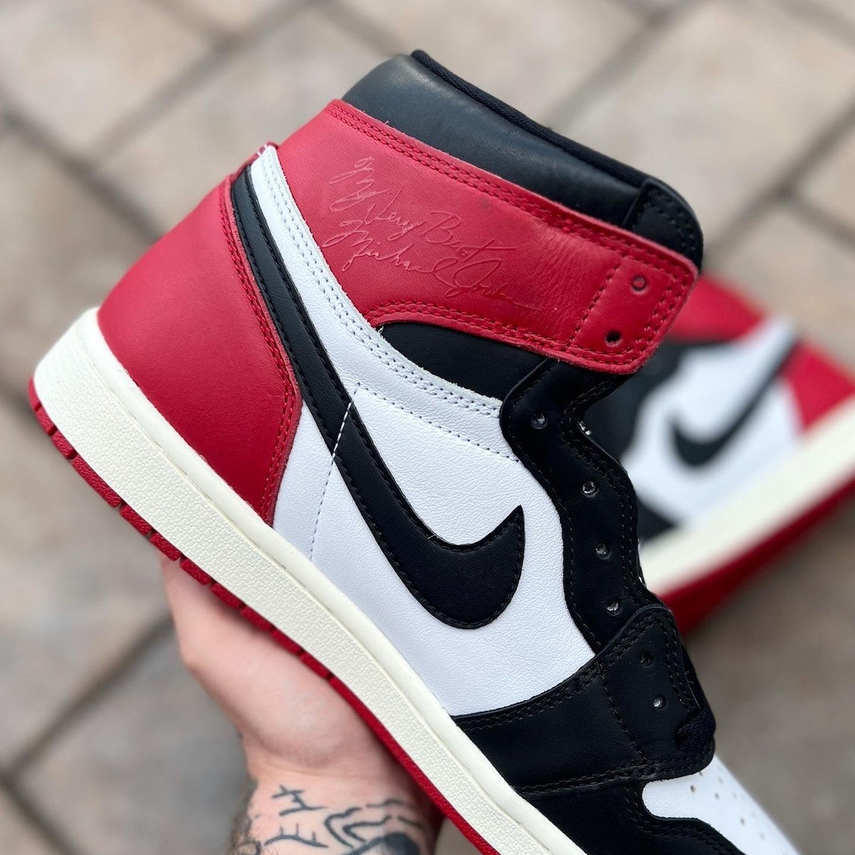 DZ5485-106,AJ1,黑脚趾,Air Jordan 新「黑脚趾」AJ1 的日期确定!实物长这样! DZ5485-106,AJ1,黑脚趾,Air Jordan 新「黑脚趾」AJ1 的日期确定!实物长这样!