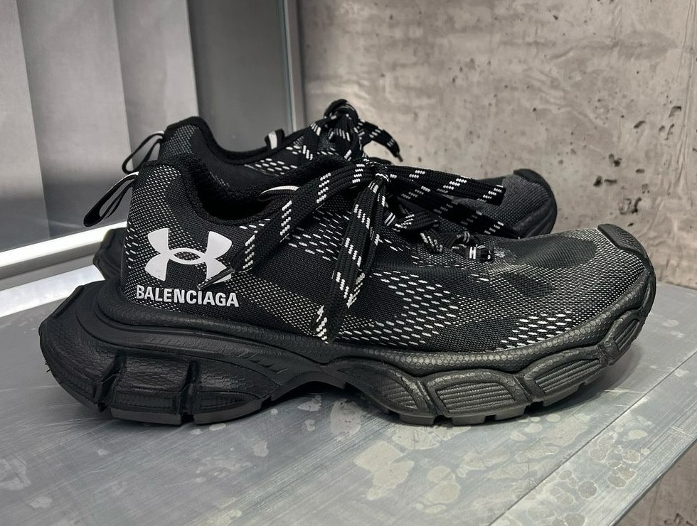 巴黎世家,Under Armour,UA 巴黎世家 x UA 新鞋首次公开!侃爷不考虑上脚? 巴黎世家,Under Armour,UA 巴黎世家 x UA 新鞋首次公开!侃爷不考虑上脚?