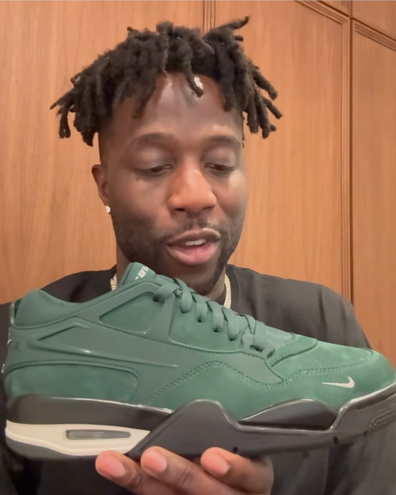 Air Jordan 4 RM,AJ4 RM,Canyon Jordan 铁了心要捧红这双鞋!全新熊猫配色曝光! Air Jordan 4 RM,AJ4 RM,Canyon Jordan 铁了心要捧红这双鞋!全新熊猫配色曝光!