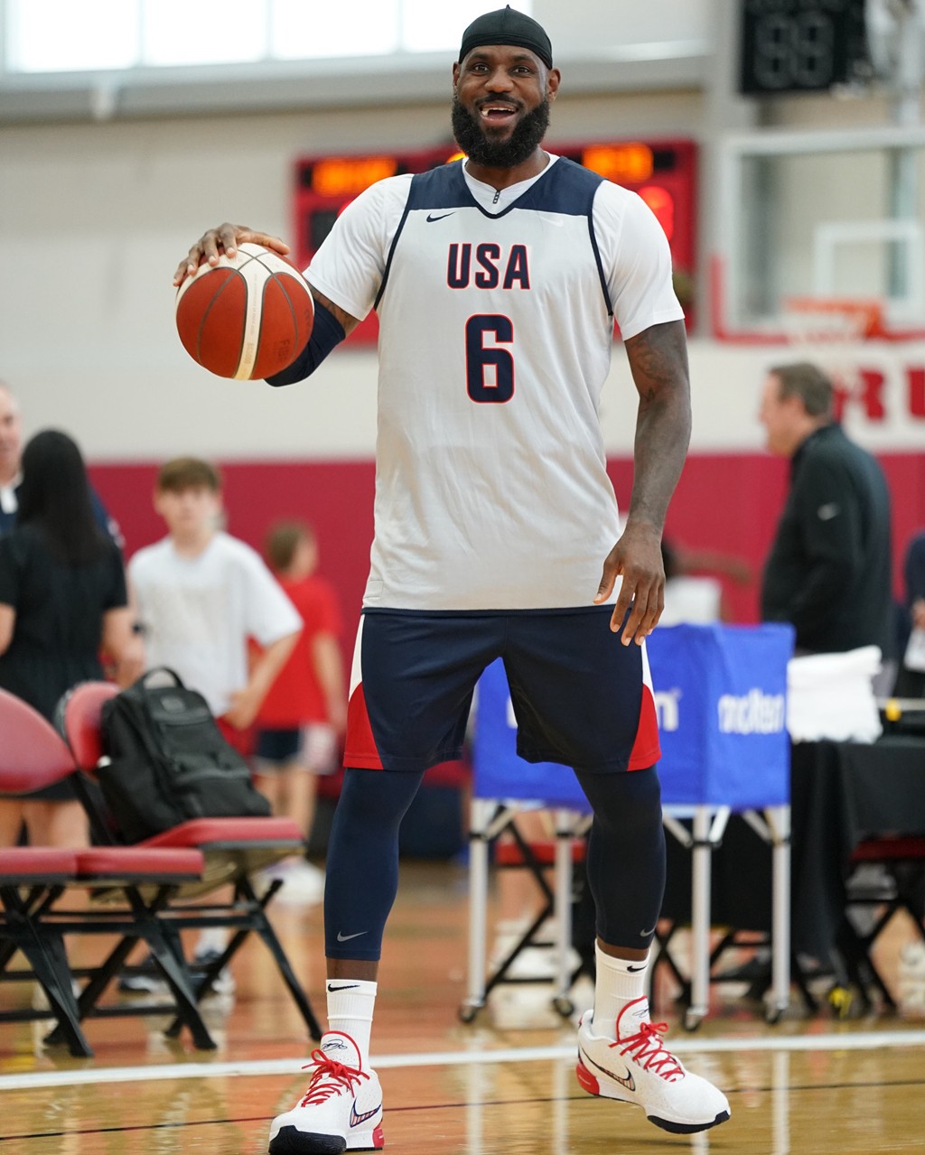 NBA,詹姆斯,库里,UA,Nike,Air Jordan, 「美国男篮」上脚合集!库里 12 首次亮相! NBA,詹姆斯,库里,UA,Nike,Air Jordan, 「美国男篮」上脚合集!库里 12 首次亮相!