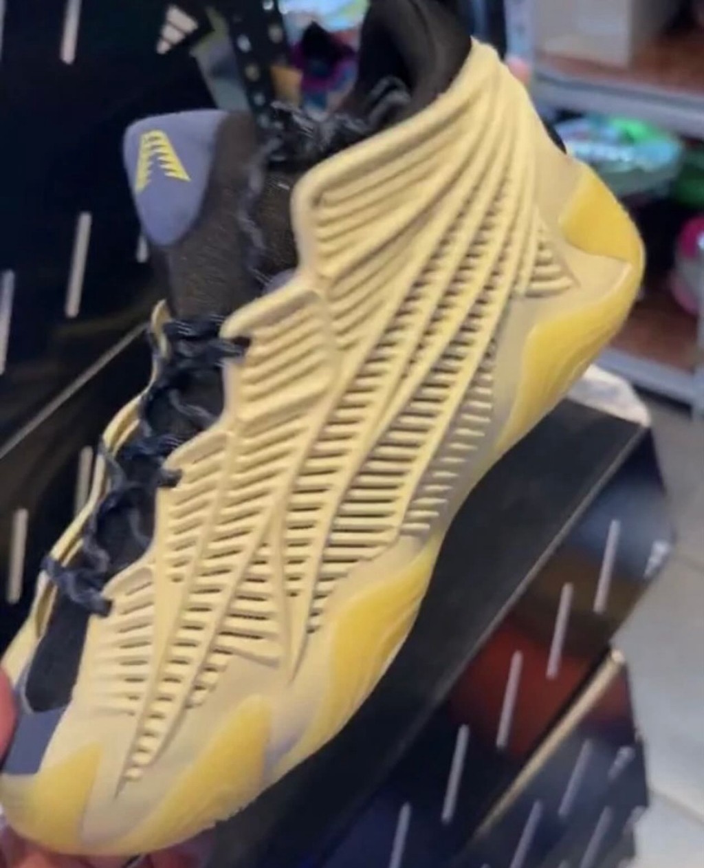 adidas,爱德华兹,AE2,黑武士 阿迪「华子新鞋」迎来黑武士配色!颜值提升不少! adidas,爱德华兹,AE2,黑武士 阿迪「华子新鞋」迎来黑武士配色!颜值提升不少!