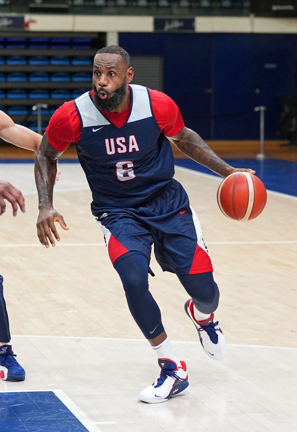 Nike,詹姆斯,LeBron 22 Nike LeBron 22 完整亮相!你打几分? Nike,詹姆斯,LeBron 22 Nike LeBron 22 完整亮相!你打几分?