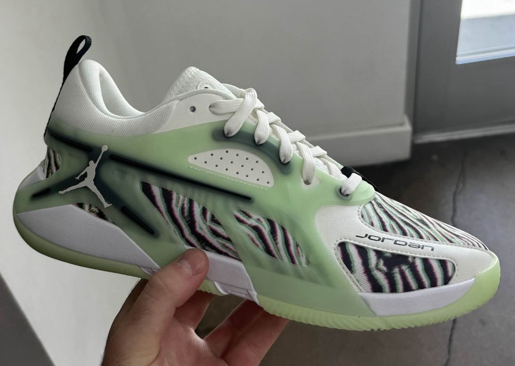 Heir 1.0,Jordan 美国队配色「继承者一代」曝光!你打几分? Heir 1.0,Jordan 美国队配色「继承者一代」曝光!你打几分?