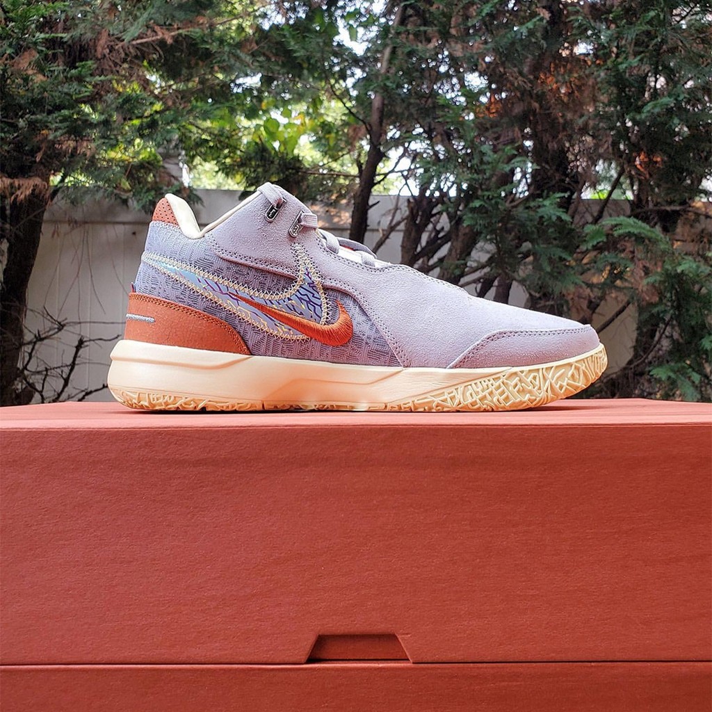 Titan,Nike,Zoom LeBron NXXT Ge 细节拉满!詹姆斯「最新联名战靴」曝光! Titan,Nike,Zoom LeBron NXXT Ge 细节拉满!詹姆斯「最新联名战靴」曝光!