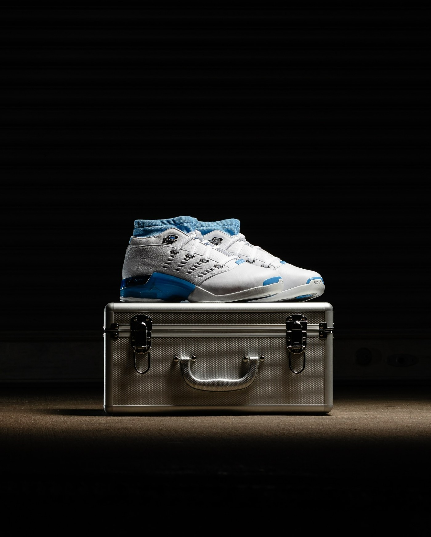 INFINITE ARCHIVES,AJ17,Air Jor 一口气两双!联名配色 AJ17 Low 首次曝光! INFINITE ARCHIVES,AJ17,Air Jor 一口气两双!联名配色 AJ17 Low 首次曝光!