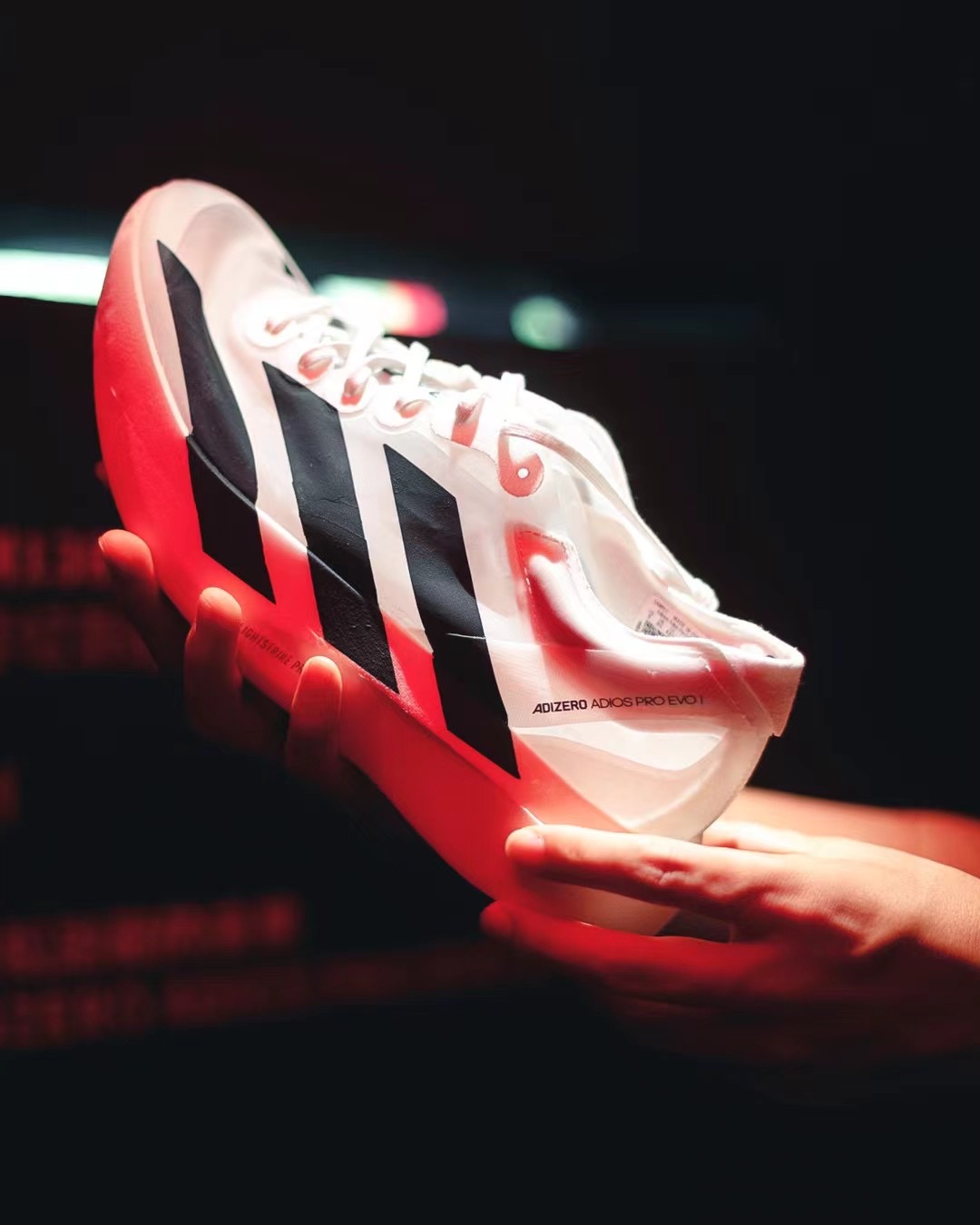 adidas,adiZero Adios Pro EVO 1 阿迪史上最轻!「破纪录神鞋」国内终于要来了! adidas,adiZero Adios Pro EVO 1 阿迪史上最轻!「破纪录神鞋」国内终于要来了!