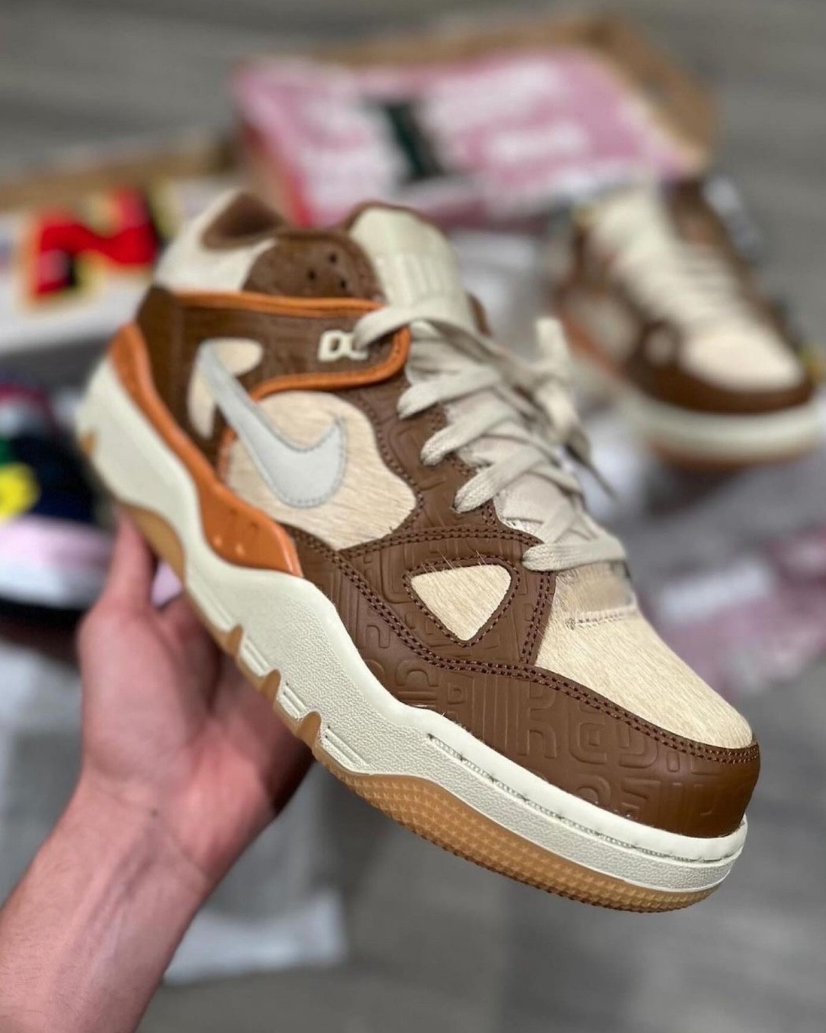 明星上脚 Nigo 提前上脚!Nike「联名新鞋」你给几分? 明星上脚 Nigo 提前上脚!Nike「联名新鞋」你给几分?