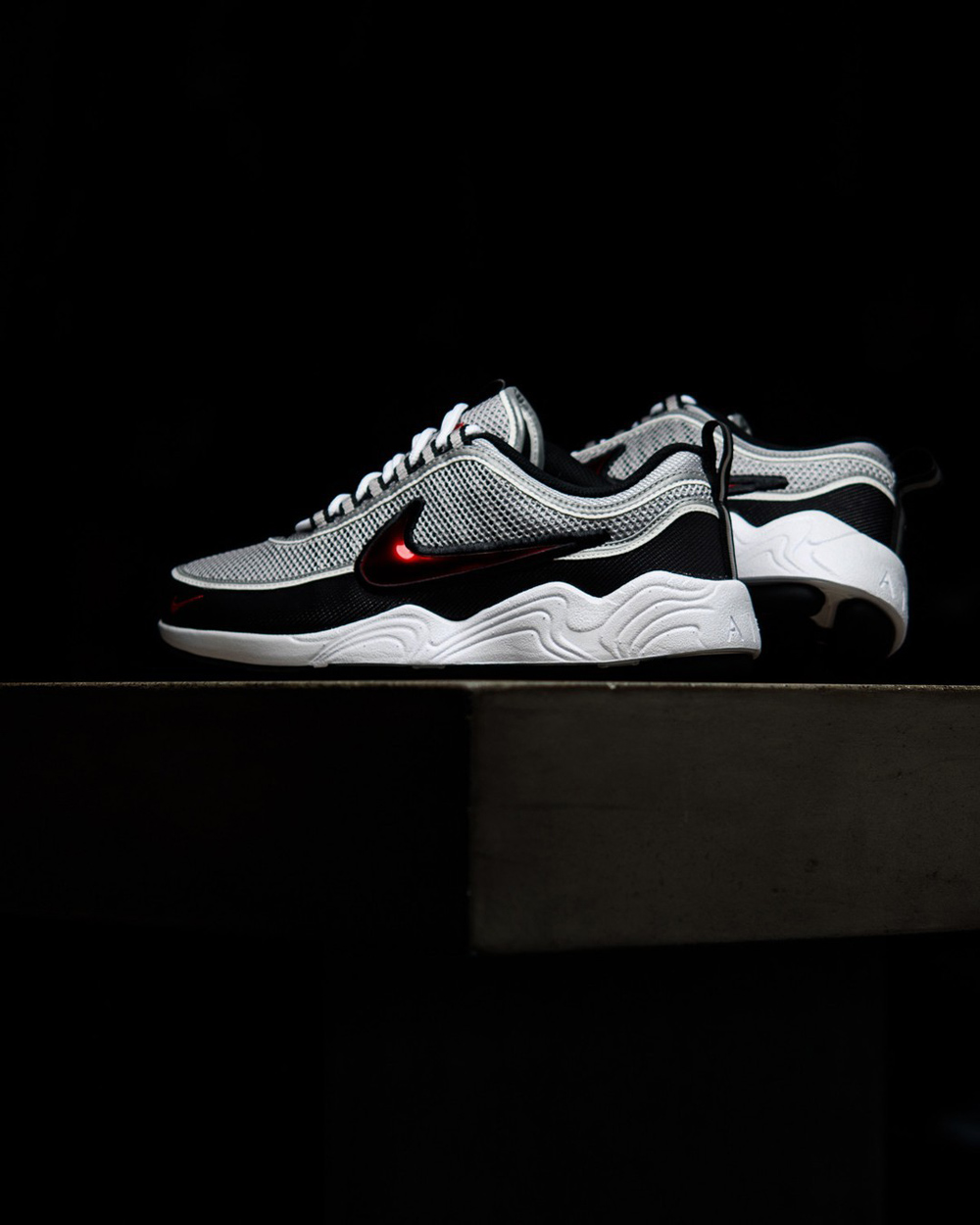 Nike,Air Zoom Spiridon OG,HF91 闪电联名国区隐身!好在还有这双「元年配色」! Nike,Air Zoom Spiridon OG,HF91 闪电联名国区隐身!好在还有这双「元年配色」!