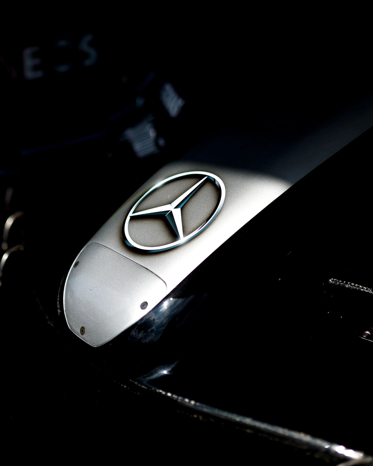 昨日,adidas,正式,官宣,与,梅赛,德斯,-AMG, 阿迪正式进军 F1!梅奔车队联名即将登场! 昨日,adidas,正式,官宣,与,梅赛,德斯,-AMG, 阿迪正式进军 F1!梅奔车队联名即将登场!