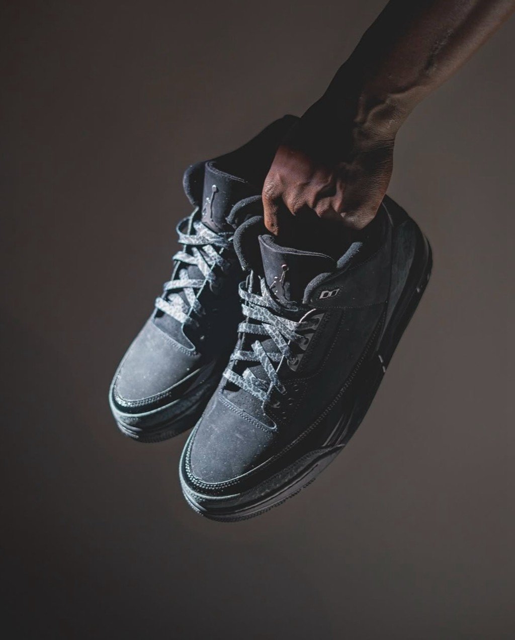 CT8532-001,Black Cat,Air Jorda 黑猫 Air Jordan 3 上架国区!现在的市价是... CT8532-001,Black Cat,Air Jorda 黑猫 Air Jordan 3 上架国区!现在的市价是...