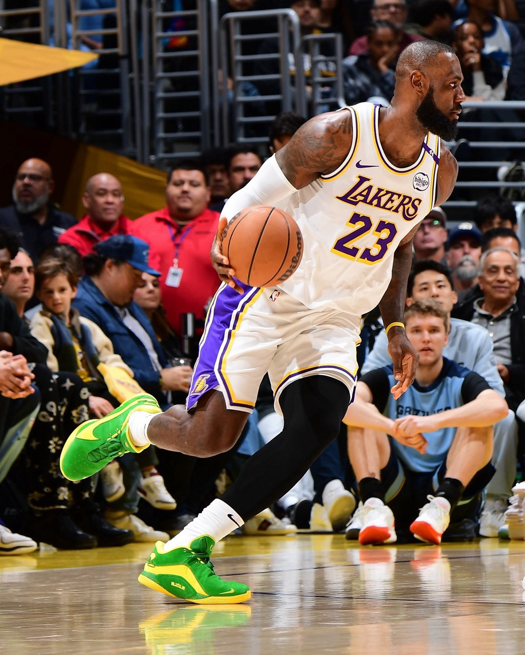 俄勒冈,Nike,LeBron 22 哪双最帅?俄勒冈 x LBJ22 完整释出! 俄勒冈,Nike,LeBron 22 哪双最帅?俄勒冈 x LBJ22 完整释出!