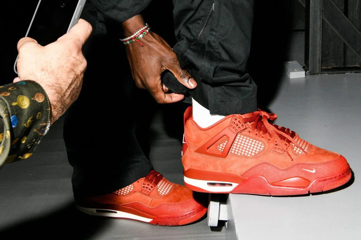HF4340-800,AJ4,Air Jordan 4 离谱!价值好几百万的球鞋被盗!还是即将发售的联名新鞋! HF4340-800,AJ4,Air Jordan 4 离谱!价值好几百万的球鞋被盗!还是即将发售的联名新鞋!