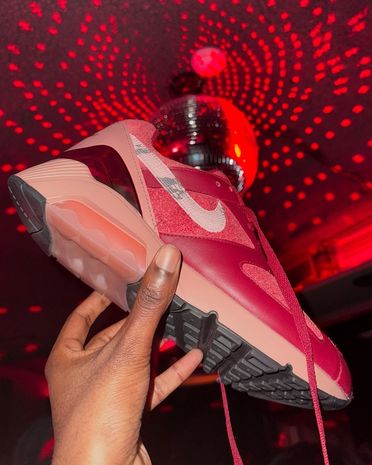 Apron Records,Nike,Air 180,Blo 超限量!Nike「新联名鞋」规格不低! Apron Records,Nike,Air 180,Blo 超限量!Nike「新联名鞋」规格不低!