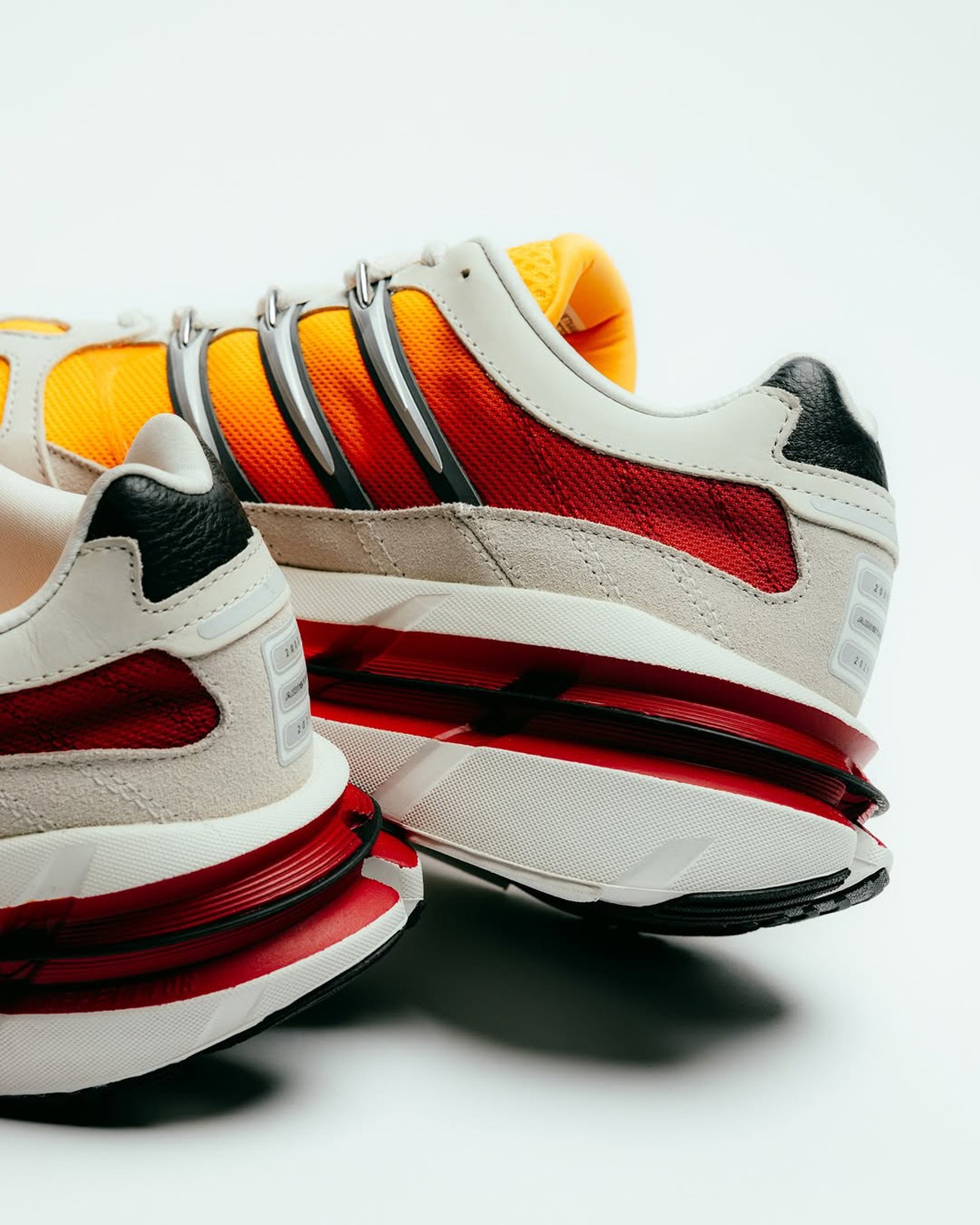 adidas,Adistar HRMY,JR4369 好看还好穿!阿迪「万金油跑鞋」新成员来啦! adidas,Adistar HRMY,JR4369 好看还好穿!阿迪「万金油跑鞋」新成员来啦!
