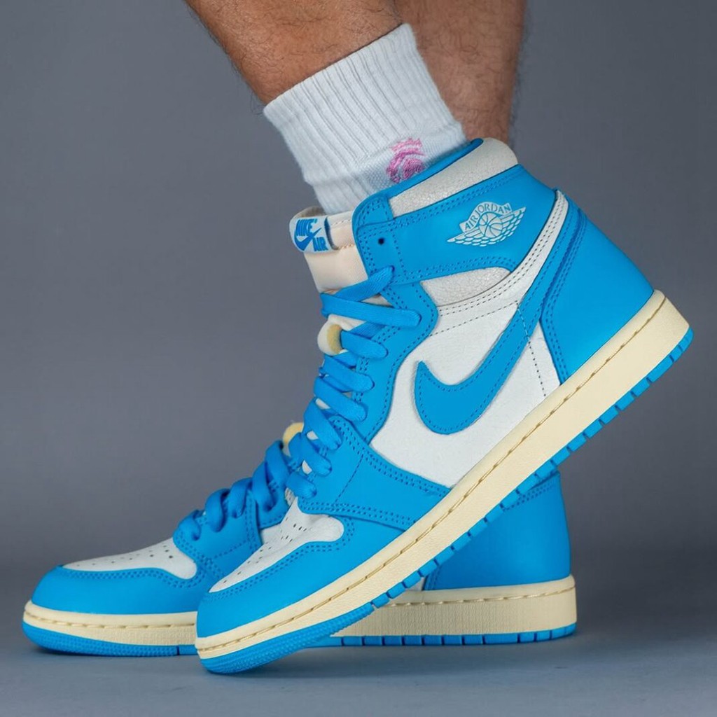 Air Jordan 1 Hi OG,UNC,Reimagi 做旧北卡 AJ1 值不值得入?上脚图来了! Air Jordan 1 Hi OG,UNC,Reimagi 做旧北卡 AJ1 值不值得入?上脚图来了!