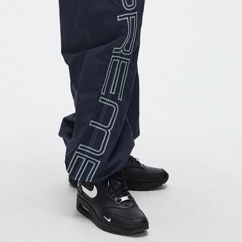 Supreme,Nike,Air Max 1 ’87,Var Supreme x Nike「最新联名鞋」曝光!细节看清了! Supreme,Nike,Air Max 1 ’87,Var Supreme x Nike「最新联名鞋」曝光!细节看清了!