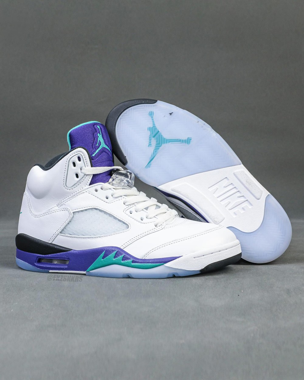 Air Jordan 5,白葡萄,AJ5,Grape,HQ7 忠于元年!「白葡萄」AJ5 最新上脚你打几分? Air Jordan 5,白葡萄,AJ5,Grape,HQ7 忠于元年!「白葡萄」AJ5 最新上脚你打几分?