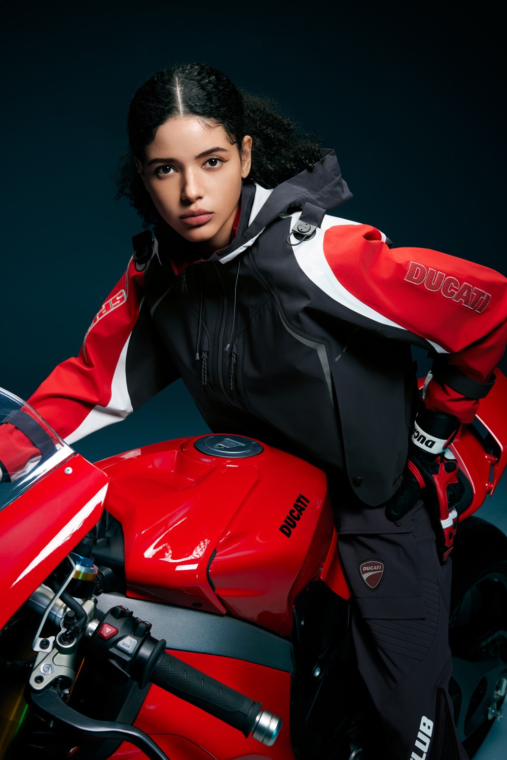 FILA FUSION,DUCATI,EXTREME RED 车迷狂喜!FILA FUSION x DUCATI 刚刚登场! FILA FUSION,DUCATI,EXTREME RED 车迷狂喜!FILA FUSION x DUCATI 刚刚登场!