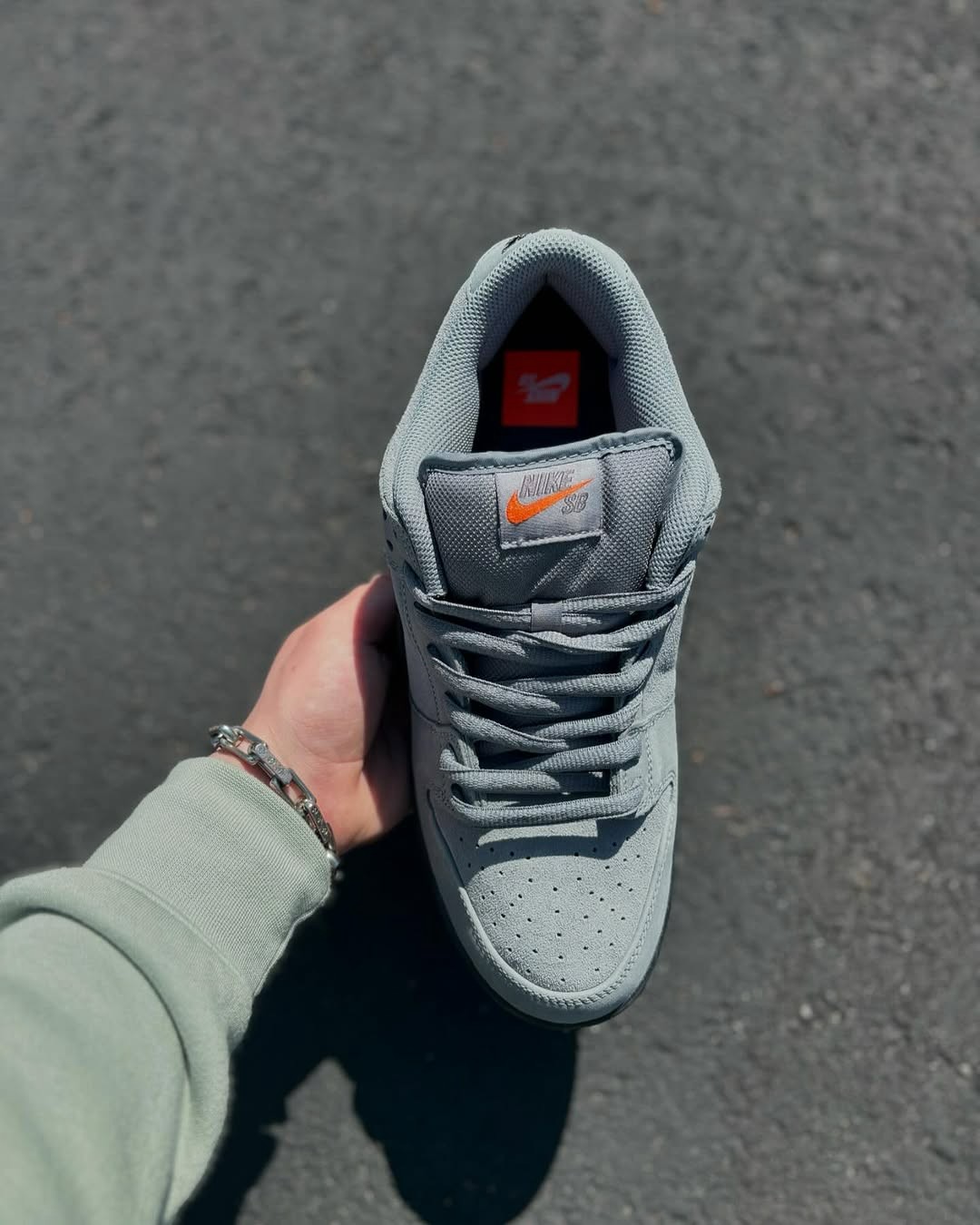 Nike,SB Dunk Low,FJ1674-002 质感真不错!橙标 SB Dunk 首次曝光! Nike,SB Dunk Low,FJ1674-002 质感真不错!橙标 SB Dunk 首次曝光!