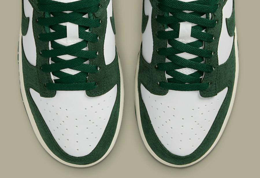 Nike,Dunk Low,IB4417-100 眼前一亮!这双 Dunk 终于有新设计了! Nike,Dunk Low,IB4417-100 眼前一亮!这双 Dunk 终于有新设计了!