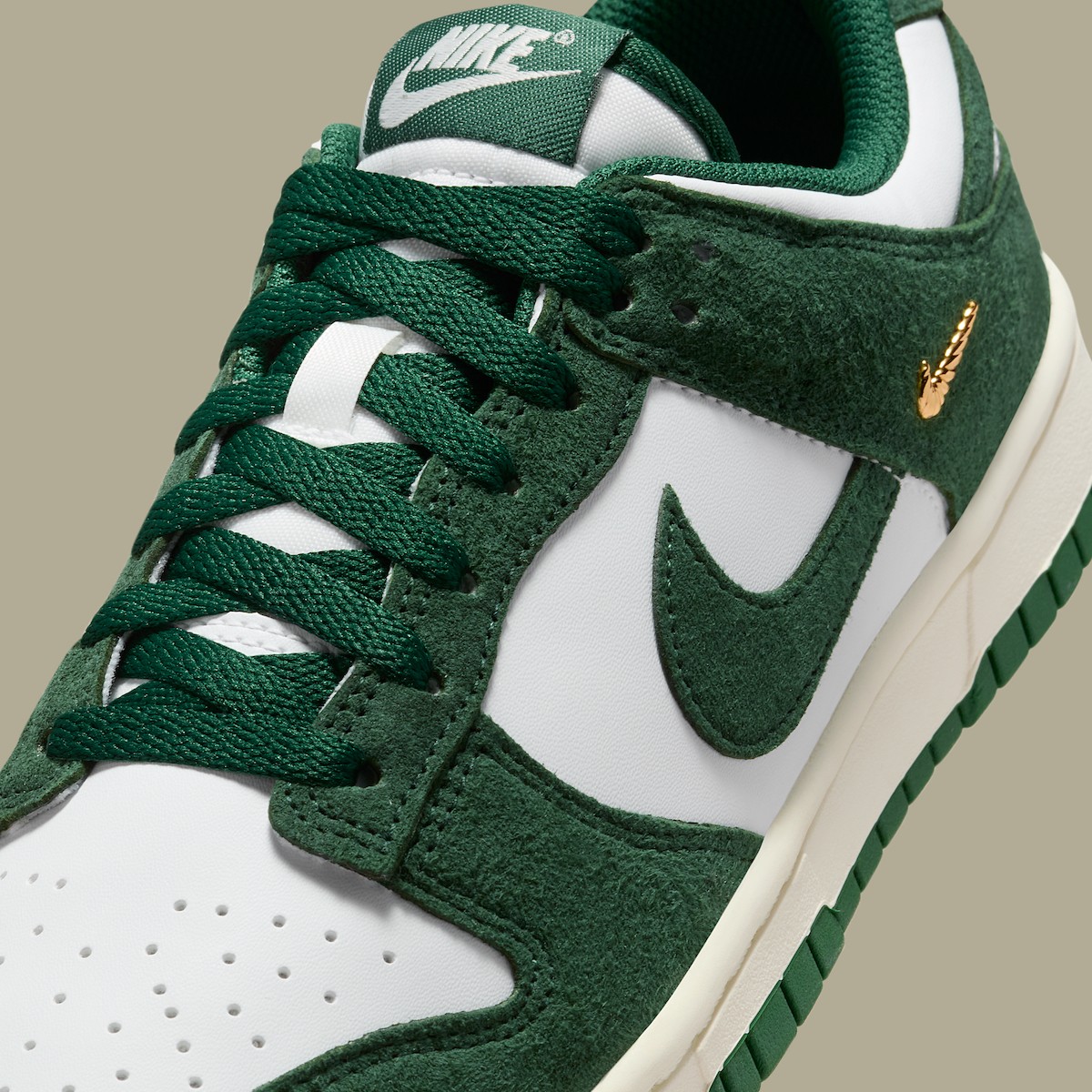 Nike,Dunk Low,IB4417-100 眼前一亮!这双 Dunk 终于有新设计了! Nike,Dunk Low,IB4417-100 眼前一亮!这双 Dunk 终于有新设计了!