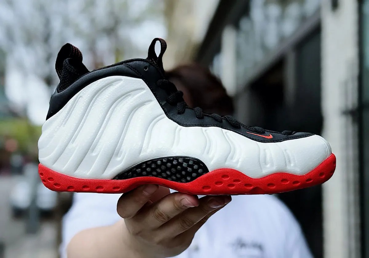 Nike,Air Foamposite One,Sail S 从没见过的「白红喷」曝光!颜值打几分? Nike,Air Foamposite One,Sail S 从没见过的「白红喷」曝光!颜值打几分?