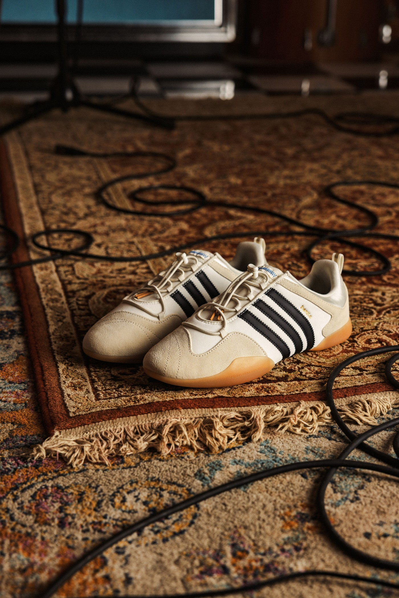 adidas Originals,Bad Bunny,Bal 发售倒计时!Bad Bunny「联名新鞋」来了! adidas Originals,Bad Bunny,Bal 发售倒计时!Bad Bunny「联名新鞋」来了!