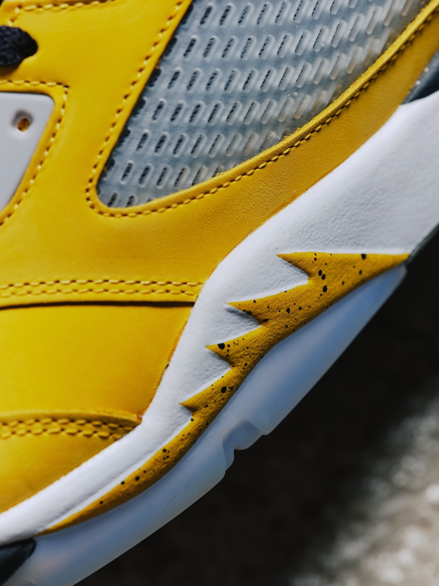 IO3372-700,AJ5,Air Jordan 5,东京 分多轮发售!AJ5「Tokyo」货量大小是... IO3372-700,AJ5,Air Jordan 5,东京 分多轮发售!AJ5「Tokyo」货量大小是...