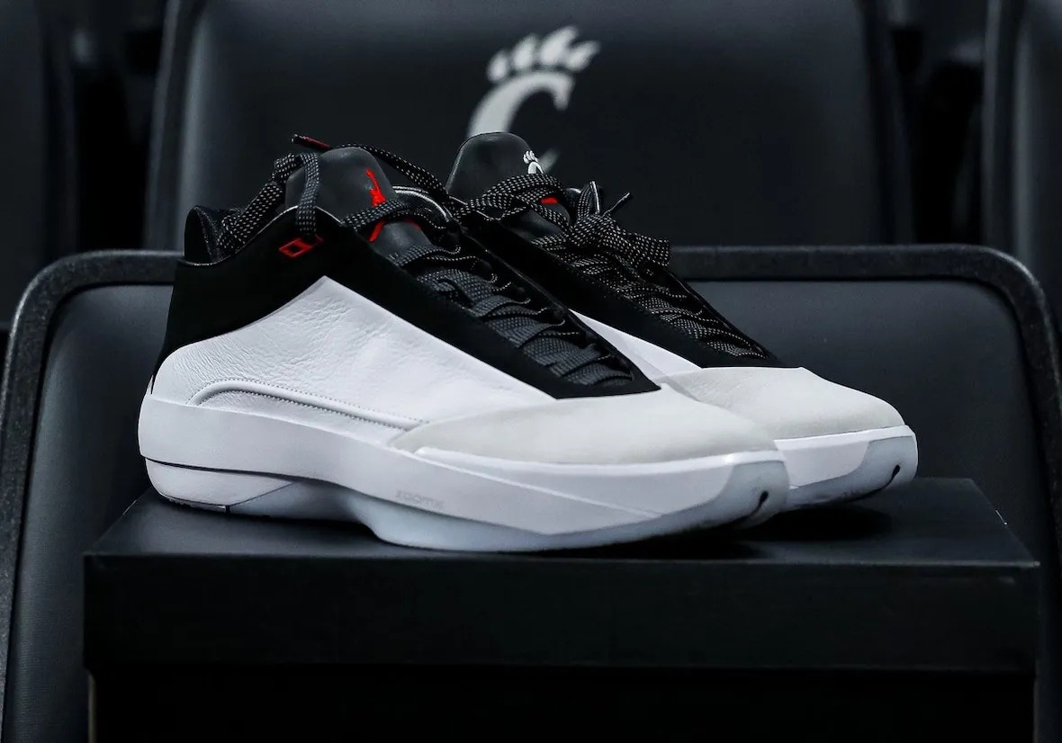 AJ40,Air Jordan 40  专属 PE!AJ40 带来「熊猫队」配色! AJ40,Air Jordan 40  专属 PE!AJ40 带来「熊猫队」配色!