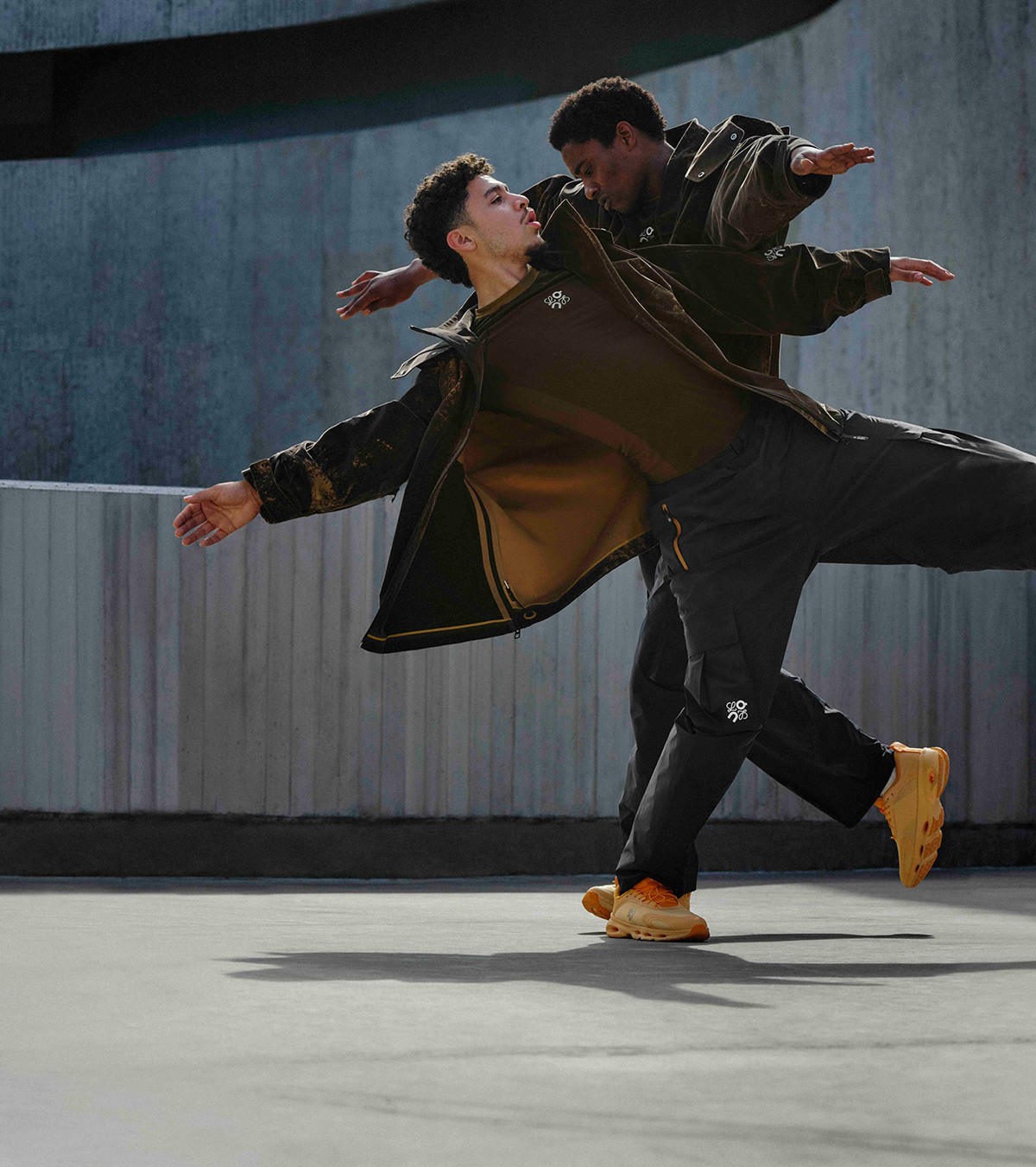 Loewe,On,Cloudsolo LOEWE 罗意威 × On 昂跑再度联名!这次有新鞋型! Loewe,On,Cloudsolo LOEWE 罗意威 × On 昂跑再度联名!这次有新鞋型!