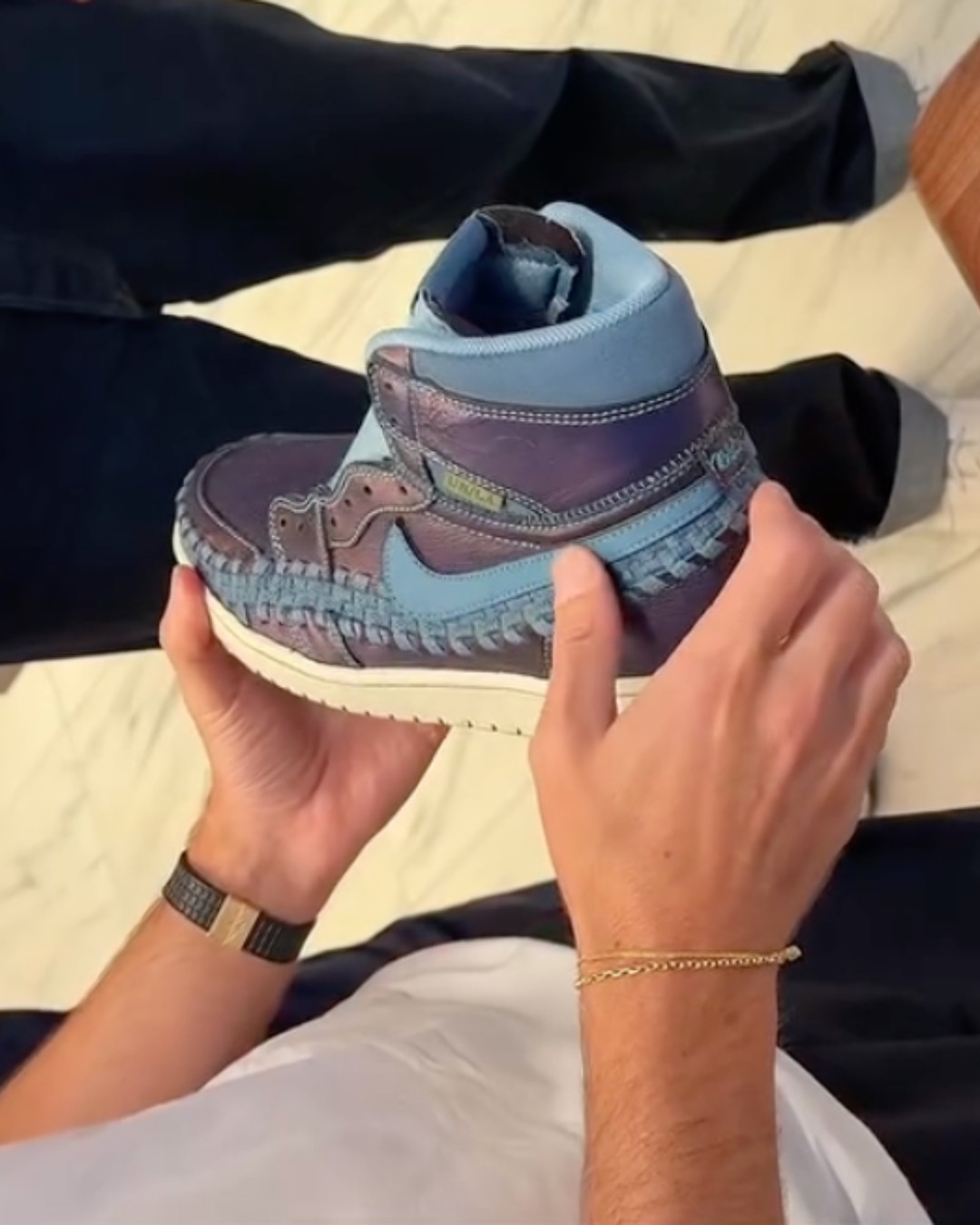 明星上脚  全球仅一双!这双 Union x AJ1 见过吗? 明星上脚  全球仅一双!这双 Union x AJ1 见过吗?