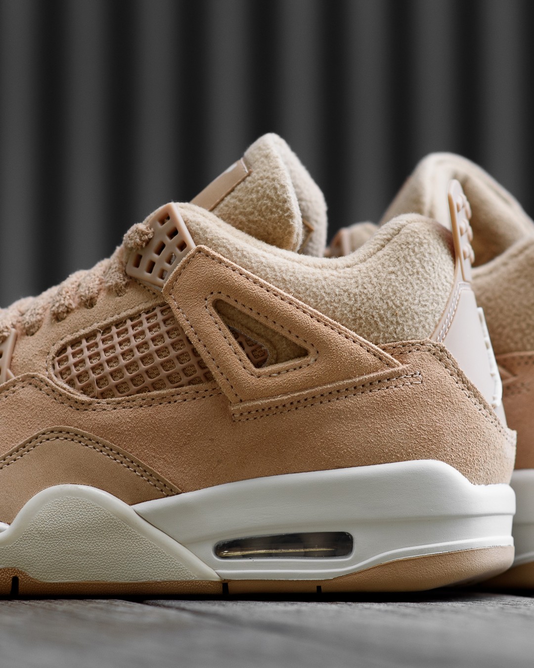Air Jordan 4 “Cozy Girl” WMNS 冬季版 AJ4 最新实物!快要发售了! Air Jordan 4 “Cozy Girl” WMNS 冬季版 AJ4 最新实物!快要发售了!