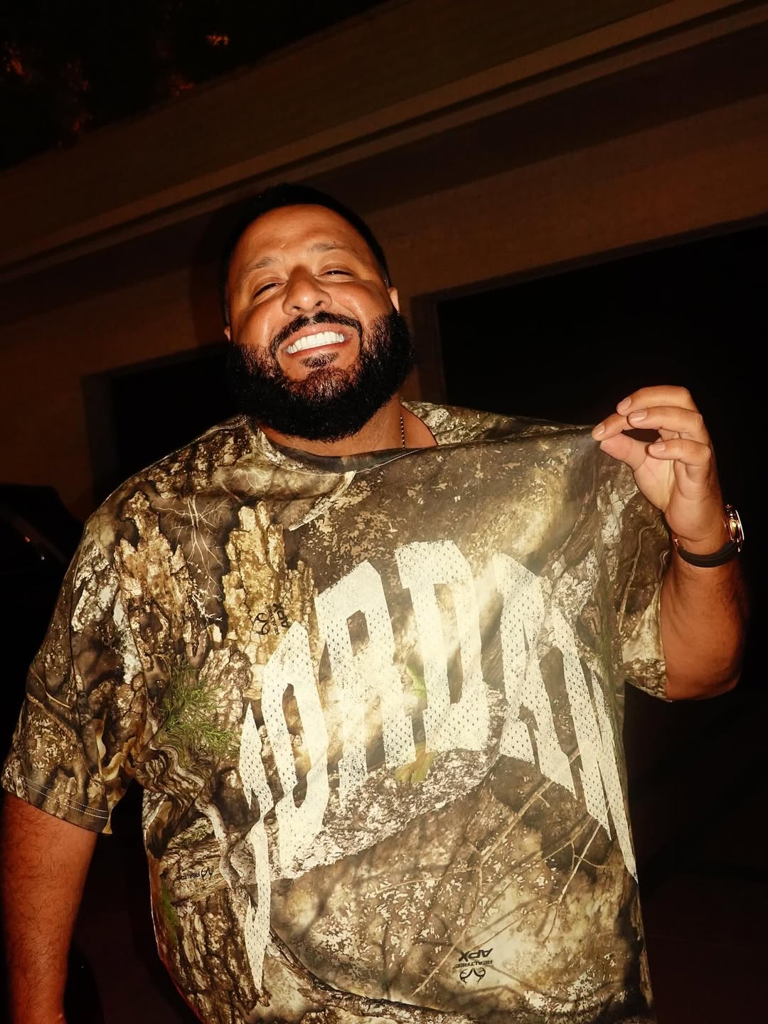 明星上脚  DJ Khaled 晒 Jordan 新联名!穿了这双鞋! 明星上脚  DJ Khaled 晒 Jordan 新联名!穿了这双鞋!