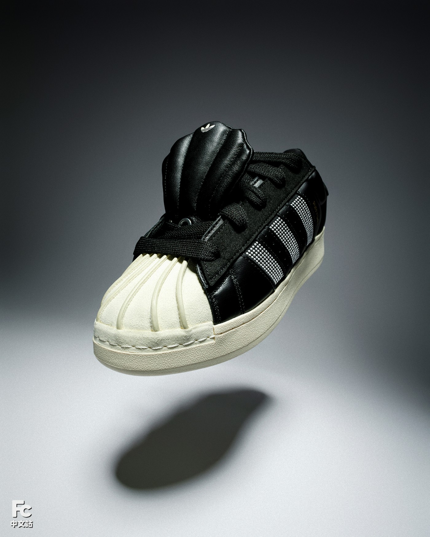 三叶草,GALI,Superstar,Puffy Shell 上架秒售罄!三叶草「联名新鞋」设计相当独特,真不好抢! 三叶草,GALI,Superstar,Puffy Shell 上架秒售罄!三叶草「联名新鞋」设计相当独特,真不好抢!