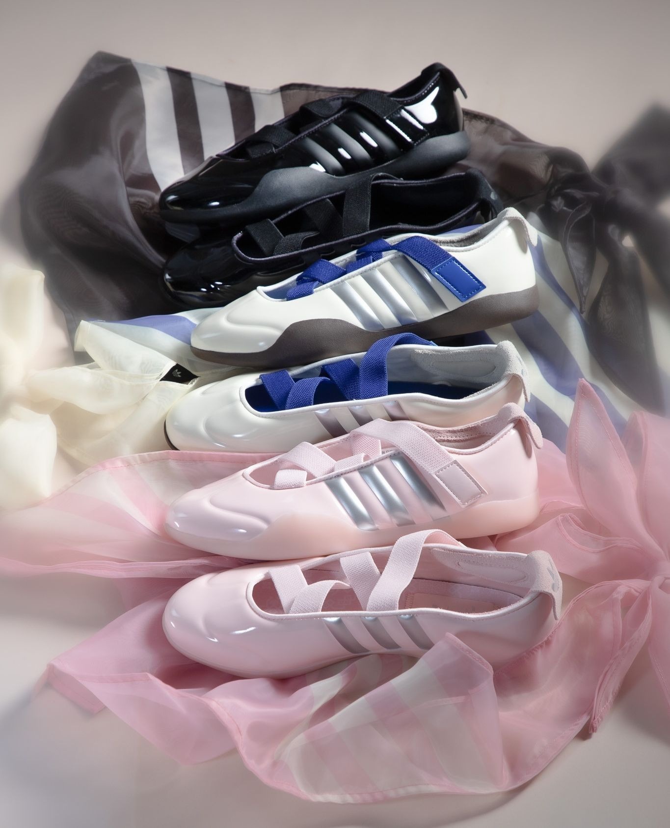 明星上脚  Jennie 上脚 CLOT 三方联名鞋!冠希转发了! 明星上脚  Jennie 上脚 CLOT 三方联名鞋!冠希转发了!