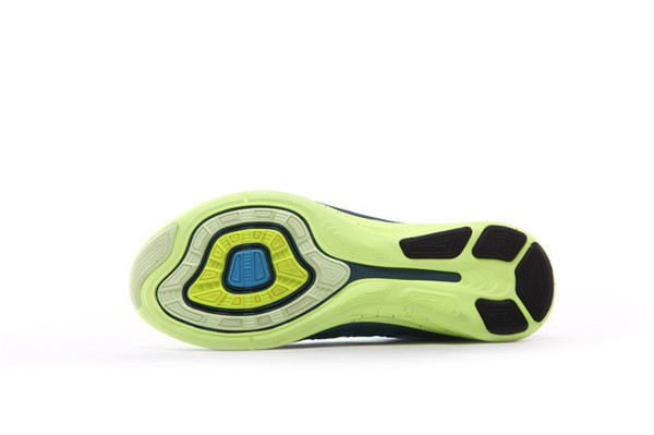 球鞋资讯,球鞋新闻,时尚杂  Nike Flyknit Lunar 2 实物曝光