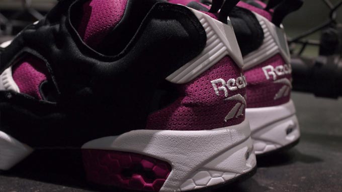 球鞋资讯,球鞋新闻,时尚杂  Reebok Insta Pump Fury OG “Brazen Berry” 实物欣赏
