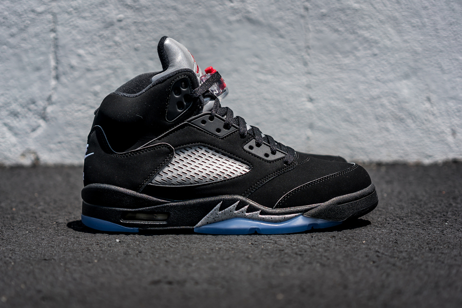 845035-003,AJ5,Air Jordan 5,AJ 845035-003AJ5黑银 发售提醒:黑银重磅 Air Jordan 5 “Metallic Black” 明日发售 845035-003,AJ5,Air Jordan 5,AJ 845035-003AJ5黑银 发售提醒:黑银重磅 Air Jordan 5 “Metallic Black” 明日发售