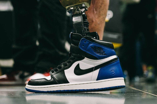 Sneaker Con 本周最佳球鞋上脚图!不仅因为他穿了这双天价球鞋... Sneaker Con 本周最佳球鞋上脚图!不仅因为他穿了这双天价球鞋...