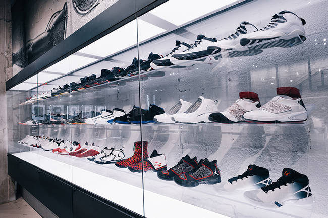 AJ13,Air Jordan 13 AJ13 多伦多首家 Jordan 店铺盛大开张,开业当天有限量福利! AJ13,Air Jordan 13 AJ13 多伦多首家 Jordan 店铺盛大开张,开业当天有限量福利!