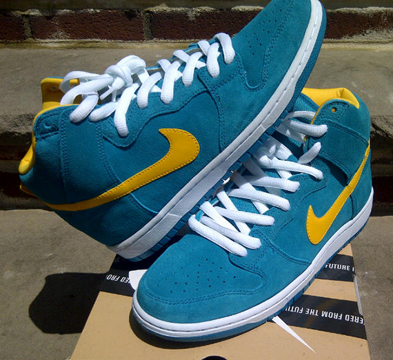 Dunk,High,nike  Dunk SB High 热带蓝/大学金实物欣赏305050-371