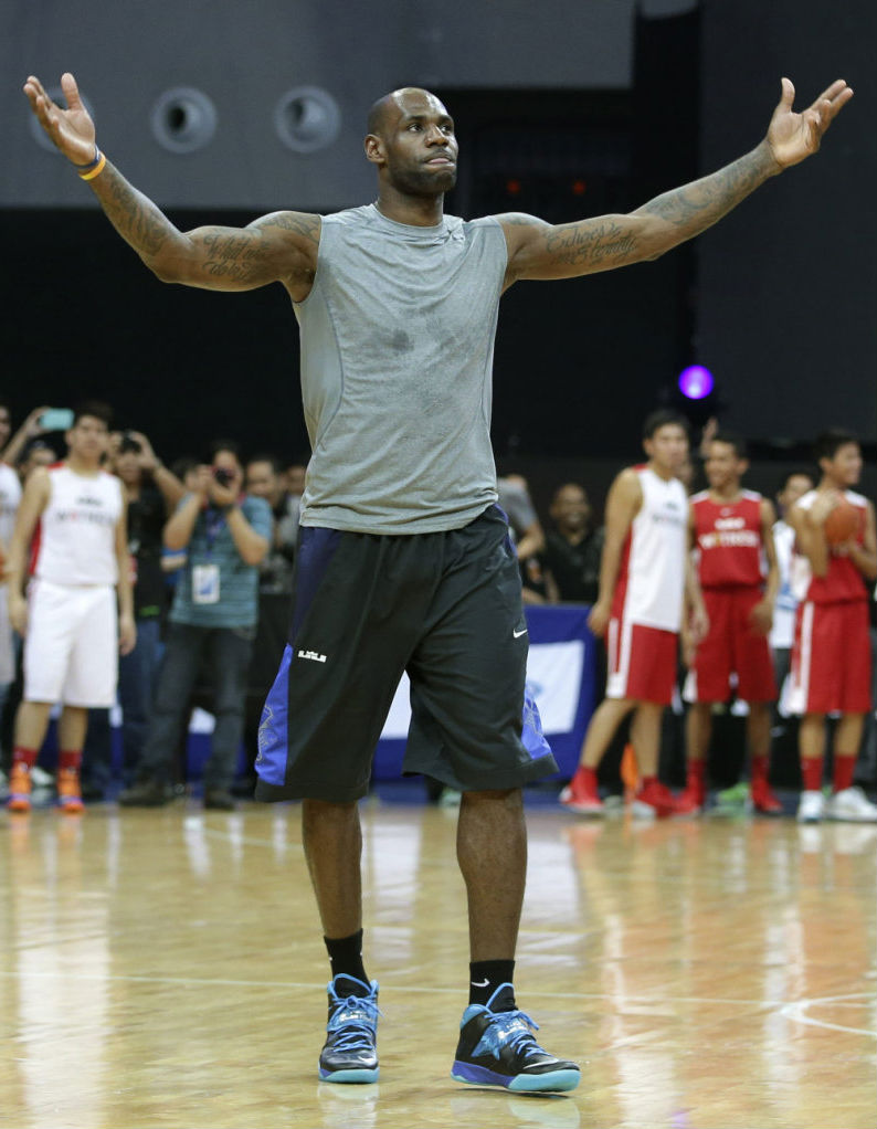 lebron,nike  黑蓝Nike Zoom Soldier VII 詹姆斯菲律宾上脚