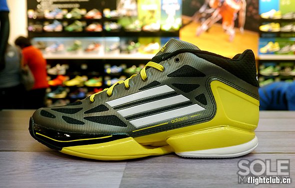 adidas,crazy light,low  adidas Crazy Light 2 Low 近期上市