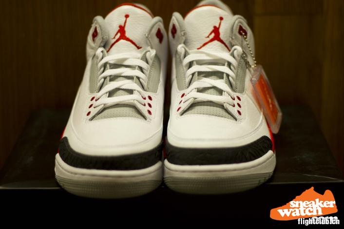 air jordan,air jordan 3,aj3  AIR JORDAN 3 ＂Fire Red＂ 更多高清实物图赏AJ3