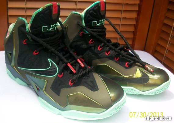 lebron  Nike LeBron 11 实物 eBay 有售