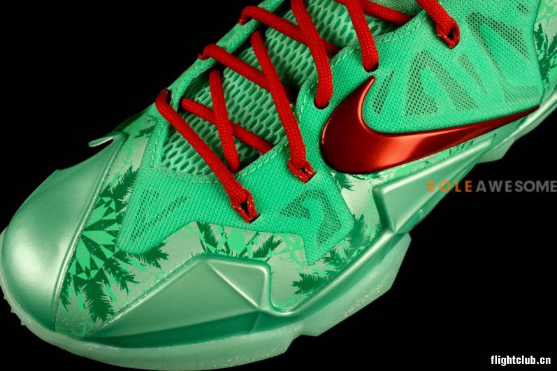 lebron 11,lbj11  LeBron 11 ＂Christmas/圣诞大战＂ 更多实物曝光